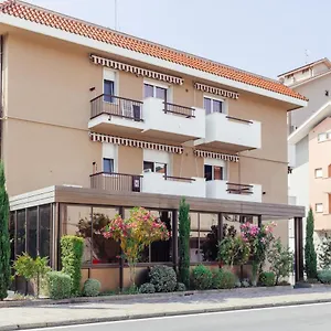 Greco 3*, San Bartolomeo Al Mare Italie