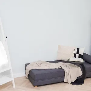 Explore The From Its Center In A Chic Balcony דירה בוקרשט